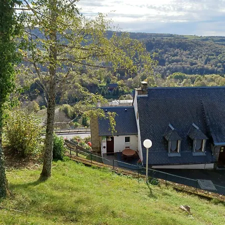 2 Hebergements Differents Un Avec 2 Et Avec Kitchenette Murat-le-Quaire