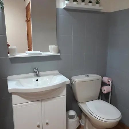 2 Hebergements Differents 1 Avec Deux Et 1 D'hotes Avec Salon Prive Holiday home *