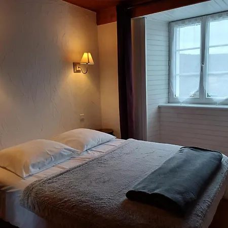 2 Hebergements Differents 1 Gite Avec Deux Chambres Et 1 Location Meublee Avec 1 Chambre Holiday home